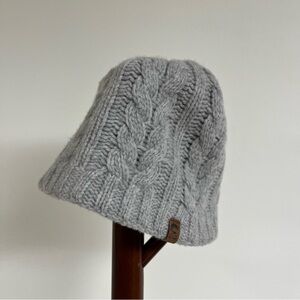 Cozy Gray Knit Women’s Hat